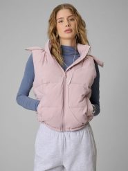 4F Bezrękawnik z wypełnieniem syntetycznym damski - różowy M. Czerwone kurtki damskie 4f, m, bez wzorów, z materiału, bez kaptura. Za 249.99 zł.