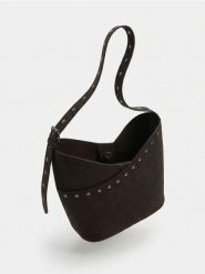 Torebka hobo z imitacji skóry z ozdobnymi ćwiekami - brązowy. Brązowe torebki do ręki damskie Sinsay, bez wzorów, ze skóry, bez dodatków. Za 49.99 zł.