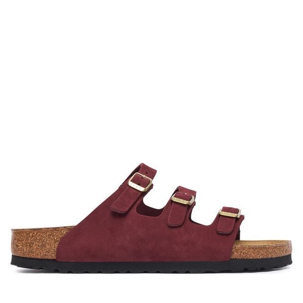 Klapki Birkenstock. Czerwone klapki damskie Birkenstock, bez wzorów, bez obcasa. Za 471.99 zł.