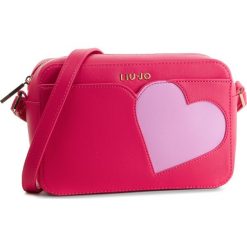 Torebka LIU JO - S Crossbody A19092 E0140 Geranium Cuore V9989. Listonoszki damskie marki Carra. Za 399.00 zł.