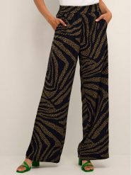 Karen by Simonsen Spodnie materiałowe Hilja 10104284 Czarny Casual Fit. Czarne spodnie materiałowe damskie Karen by Simonsen, bez wzorów, z materiału. Za 619.99 zł.