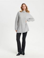Sweter z ozdobnym splotem - szary. Szare swetry damskie Sinsay, l, bez wzorów, z włókna, bez kołnierzyka, bez ramiączek, bez kaptura. Za 69.99 zł.