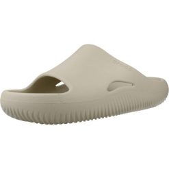 Sandały CROCS MELLOW RECOVERY SLIDE Beżowy. Brązowe sandały damskie Crocs, bez wzorów, z materiału, bez obcasa, bez zapięcia. Za 180.99 zł.