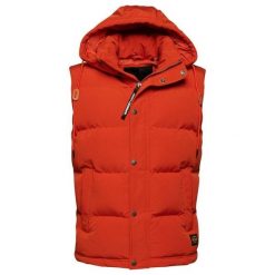 Kurtka bez rękawów z kapturem Superdry Everest. Brązowe kurtki męskie Superdry., m, bez wzorów, z puchu, z kapturem. Za 548.00 zł.