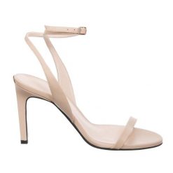 CALVIN KLEIN sandały damskie ze skóry naturalnej, beżowe. Brązowe sandały damskie Calvin Klein, bez wzorów, z materiału, bez obcasa, na obcasie, bez zapięcia. Za 488.99 zł.