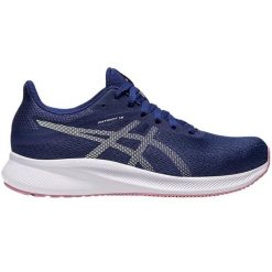 Buty do biegania Asics Patriot 13 1012B312 402 niebieskie. Niebieskie obuwie sportowe damskie bez wzorów, do biegania. Za 381.51 zł.