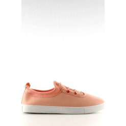 Różowe Trampki mięciutkie z gumkami 8-10 Pink. Czerwone trampki i tenisówki damskie ButyModne, bez wzorów, z gumy, bez zapięcia. W wyprzedaży za 69.00 zł.