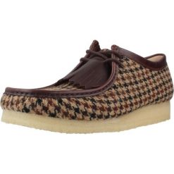 Buty CLARKS ORIGINALS WALLABEE Brązowy. Brązowe trekkingi męskie Clarks, trekkingowe. Za 673.99 zł.