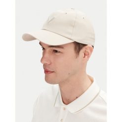 Czapka z daszkiem Guess. Czapki i kapelusze męskie Guess, z aplikacjami. Za 129.99 zł.
