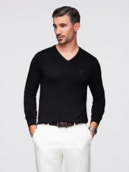Elegancki sweter męski V-neck BASIC z wiskozą – czarny V1 - Rozmiar: XXL. Czarne swetry przez głowę męskie Ombre Clothing, m, bez wzorów, z wiskozy, bez kołnierzyka. W wyprzedaży za 89.99 zł.