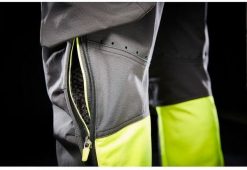 Helly Hansen Pants HELLY HANSEN ICU BRZ Cons CL1, yellow C56. Żółte spodnie sportowe męskie Helly Hansen, m, bez wzorów. Za 456.61 zł.