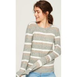 Sweter w paski - Wielobarwn. Swetry damskie marki Sinsay. W wyprzedaży za 29.99 zł.