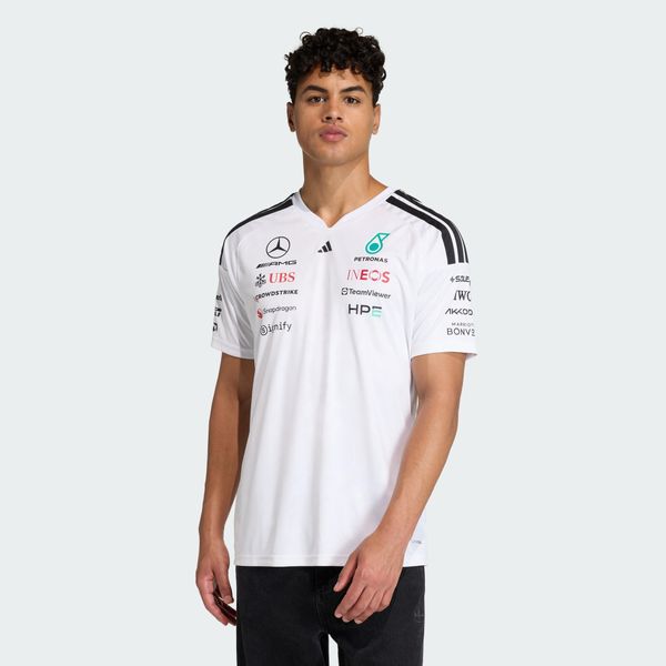 KOSZULKA MERCEDES - AMG PETRONAS FORMULA 1 TEAM DRIVER. Buty sportowe męskie Adidas, m, bez wzorów, z materiału, bez kołnierzyka, bez ramiączek, na fitness i siłownię, climacool (adidas). Za 369.00 zł.