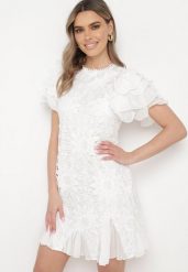 Biała Sukienka Mini z Koronkowymi Wstawkami i Falbankami Soffiana. Białe sukienki damskie Born2be, na imprezę, l, bez wzorów, z koronki, eleganckie, bez kołnierzyka, bez ramiączek, mini. Za 159.99 zł.