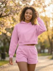 Szorty soft touch z domieszką wiskozy - różowy. Czerwone szorty damskie Sinsay, l, bez wzorów, z wiskozy. Za 39.99 zł.