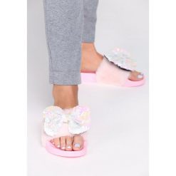 Różowe Klapki Undisclosed. Kapcie damskie marki Tommy Hilfiger. Za 49.99 zł.