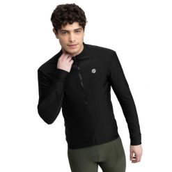 Męska kurtka rowerowa softshell Kolarstwo Siroko J1 Furkapass. Czarne kurtki męskie SIROKO, l, bez wzorów, z materiału, bez kaptura. W wyprzedaży za 340.00 zł.