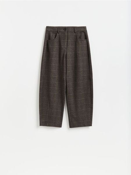 Spodnie barrel leg w kratę - brązowy. Brązowe spodnie materiałowe damskie Reserved, l, bez wzorów, z tkaniny. Za 159.99 zł.