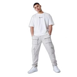 Spodenki Uhlsport Distinction. Białe krótkie spodenki sportowe męskie Uhlsport, m, bez wzorów, na fitness i siłownię. Za 139.00 zł.