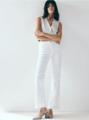 Czółenka na słupku - jasnoszary. Szare czółenka damskie Reserved, bez wzorów, z tkaniny, bez obcasa, na słupku, bez zapięcia. W wyprzedaży za 55.99 zł.