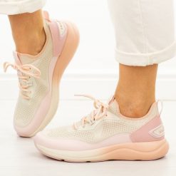 Różowe sportowe buty damskie McArthur Ma256w. Brązowe obuwie sportowe damskie McArthur, bez wzorów, z dresówki, trekkingowe. Za 229.00 zł.