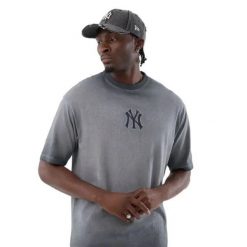 Koszulka New York Yankees New Era MLB Washed Logo. Czarne koszulki sportowe męskie New Era, uniwersalny, z aplikacjami, bez kołnierzyka, bez ramiączek. Za 231.50 zł.