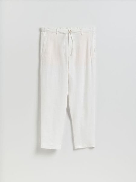 Lniane spodnie chino straight - biały. Białe spodnie materiałowe męskie Reserved, l, bez wzorów. Za 179.99 zł.
