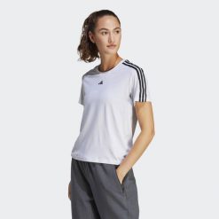 AEROREADY Train Essentials 3-Stripes Tee. Białe koszulki sportowe damskie Adidas, m, bez wzorów, z materiału, bez kołnierzyka, bez ramiączek, na fitness i siłownię. Za 127.65 zł.