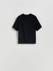 Gładki sweter - czarny. Czarne swetry damskie Reserved, l, bez wzorów, z dzianiny, bez kołnierzyka, bez ramiączek, bez kaptura. Za 79.99 zł.
