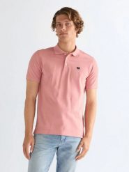 MESKA KOSZULKA WRANGLER POLO SHIRT DUSTY ROSE 112378002. Czerwone koszulki polo męskie Wrangler, l, bez wzorów, bez ramiączek. Za 99.99 zł.