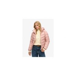Kurtka pikowana z kapturem Fuji od SUPERDRY. Czerwone kurtki damskie Superdry., bez wzorów, z kapturem. Za 350.60 zł.