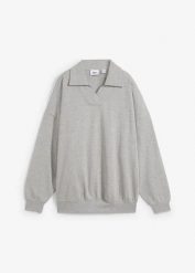 Bluza oversize z dekoltem w serek i kołnierzykiem polo. Szare bluzy damskie bonprix, bez wzorów, bez kaptura. Za 129.99 zł.