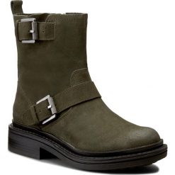 Botki CALVIN KLEIN - Flynn R3472 Military. Botki damskie marki Calvin Klein. W wyprzedaży za 429.00 zł.