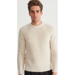 Sweter - Kremowy. Białe swetry przez głowę męskie Reserved. Za 159.99 zł.