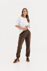 LEKKIE SPODNIE CELINE CZEKOLADOWE XS - Flawless. Brązowe spodnie dresowe damskie Flawless, s, bez wzorów, z bawełny. Za 272.00 zł.