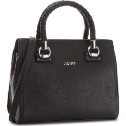 Torebka LIU JO - M Satchel Manhattan A68100 E0011 Nero 22222. Torby na ramię damskie marki Liu Jo. W wyprzedaży za 479.00 zł.