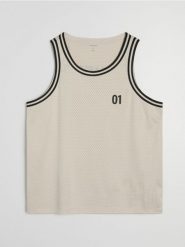 Koszulka tank top z napisem Numero Uno - kremowy. Białe t-shirty męskie Sinsay, l, bez wzorów, bez kołnierzyka. Za 25.99 zł.