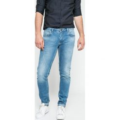 Marciano Guess - Jeansy Tommy. Jeansy męskie marki Marciano Guess. W wyprzedaży za 219.90 zł.