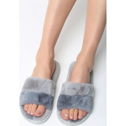 Szare Klapki Fancying. Szare kapcie damskie Born2be, z materiału. Za 39.99 zł.