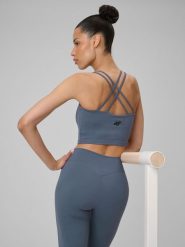 4F Crop-top do jogi szybkoschnący damski - fioletowy XL. Fioletowe koszulki sportowe damskie 4f, xl, bez wzorów, ze skóry, bez kołnierzyka, bez ramiączek, na jogę i pilates. Za 119.99 zł.