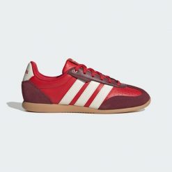 Buty Barreda Lo. Białe obuwie sportowe damskie Adidas, bez wzorów. Za 299.00 zł.