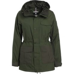 Burton RUNESTONE Kurtka snowboardowa dark green. Kurtki snowboardowe damskie Burton, z materiału. W wyprzedaży za 908.10 zł.