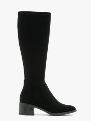 Czarne kozaki damskie z szeroką cholewką TRISS. Czarne kozaki damskie Ryłko, z nubiku, z okrągłym noskiem, bez obcasa, na obcasie. Za 379.99 zł.