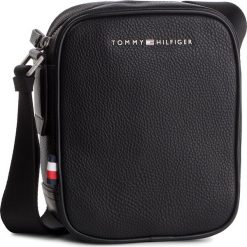 Saszetka TOMMY HILFIGER - Th Downtown Mini Reporter AM0AM04454 002. Saszetki męskie marki Tommy Hilfiger. Za 359.00 zł.