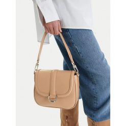 Torebka Badura. Brązowe torebki do ręki damskie Badura, bez wzorów, klasyczne, bez dodatków. Za 199.99 zł.