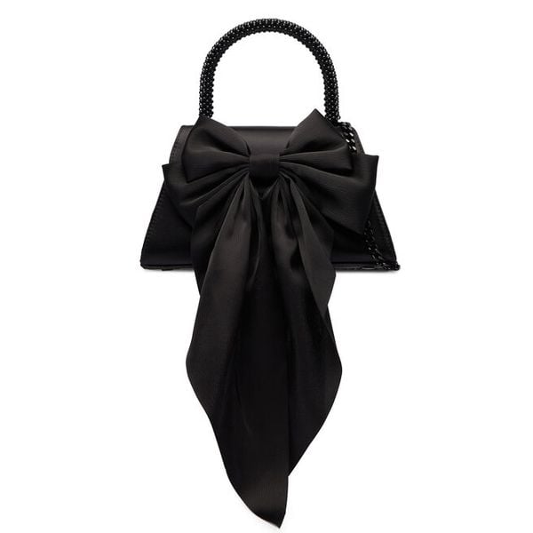 Torebka Steve Madden. Czarne torebki do ręki damskie Steve Madden, bez wzorów, wizytowe, bez dodatków. Za 429.99 zł.