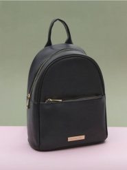 Plecak - czarny. Czarne plecaki damskie Sinsay, bez wzorów, sportowe. Za 49.99 zł.