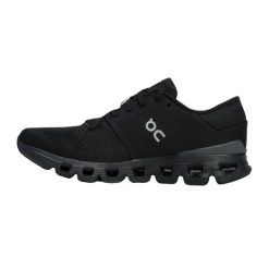 Buty do biegania damskie On Running Cloud X 4. Czarne obuwie sportowe damskie On Running, bez wzorów, z materiału, do biegania. Za 699.20 zł.