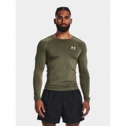 Koszulka termoaktywna męska UNDER ARMOUR 1361524 z długim rękawem. Zielone koszulki sportowe męskie Under Armour, m, bez wzorów, bez kołnierzyka, bez ramiączek, do biegania. Za 118.54 zł.