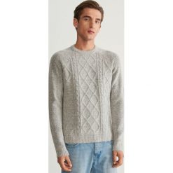 Sweter z raglanowym rękawem - Jasny szar. Szare swetry przez głowę męskie Reserved. Za 139.99 zł.